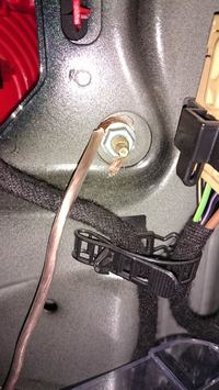 earthquake , Lighting audio - Subwoofer się wyłącza przy mocniejszym uderzeniu