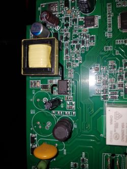 Indesit BI WDIL 861284 EU nalot przy przetwornicy i mosfecie w pralko-suszarce - co to jest?
