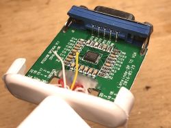 Wnętrze trzech różnych przejściówek Mini Display Port na VGA Wnętrze trzech różnych przejściówek Mini Display Port na VGA