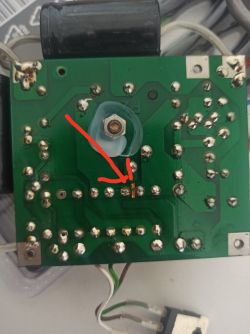 Stroboskop Elektra - wymiana żarówki nie przynosi efektów, urządzenie pobiera prąd