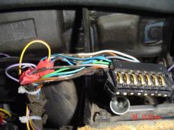 Jakie złącze licznika używane jest w modelach Opel Calibra, Vectra A/B, Omega?