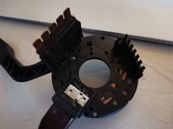 Szukam opisu pinów dla manetki VW Golf II - Schemat