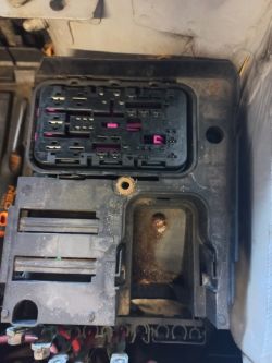 VW Golf VI 1.6TDI - jak sprawdzić wiązkę po błędzie P0685?