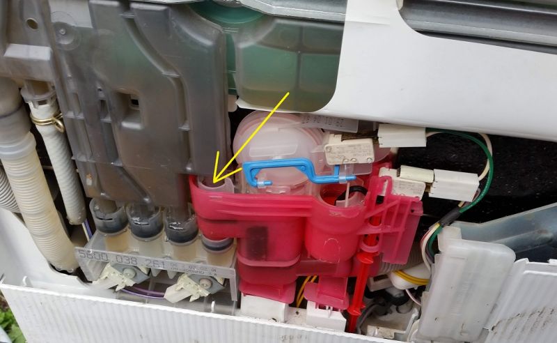Zmywarka Siemens SD13GT1S - Problem z lokalizacją wycieku Zmywarka Siemens SD13GT1S - Problem z lokalizacją wycieku