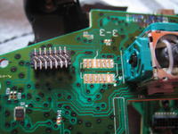 Jak naprawić pad Xbox One, który nie włącza się z powodu odpadniętej części?