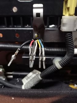 Podłączanie fotela elektrycznego Hyundai IX55: Kolory kabli, silniczki, porady