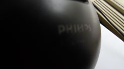 Słuchawki Philips SBC HP100.Jak otworzyc obudowę-wymiana kabla. Słuchawki Philips SBC HP100.Jak otworzyc obudowę-wymiana kabla.