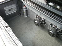 Zabudowa bagażnika.