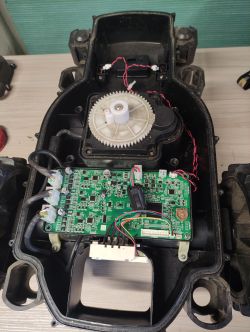 Kupiłem uszkodzonego robota koszącego Parkside PMRA 20-Li A1