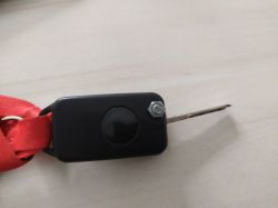 Podłączenie sterownika MODEMIX do centralnego zamka w Mercedesie W202 C180, rocznik 1996