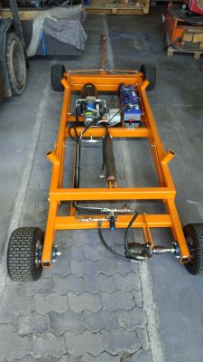 Wózek transportowy - przeróbka na elektryczny, prośba o pomoc w doborze napędu Wózek transportowy - przeróbka na elektryczny, prośba o pomoc w doborze napędu