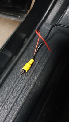 Podłączenie kamery cofania do radia w Mazda CX5 2018 - jak to zrobić?