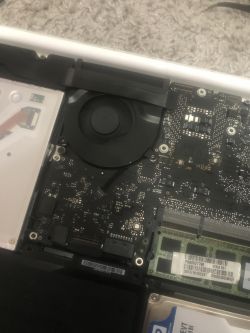 Macbook A1342 brak obrazu i dźwięku, odpala Macbook A1342 brak obrazu i dźwięku, odpala
