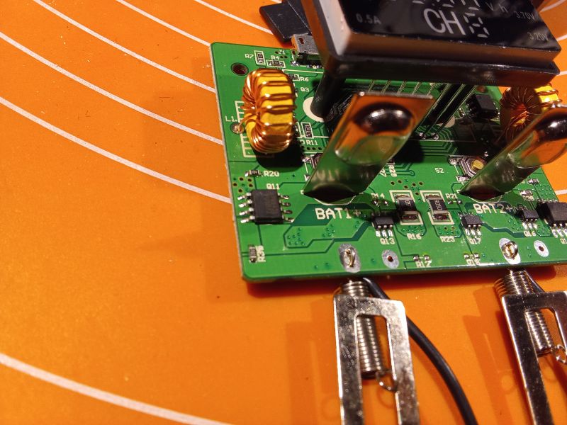 LiitoKala Lii-S2 - Ładowarka akumulatorów dla każdego. Krótki opis, dużo zdjęć.