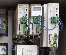 Formowanie kondensatorów w starych falownikach Lenze i Altivar - jak to zrobić?