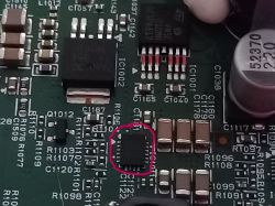 Gdzie znaleźć opis wyjść układu TLE 4470 w radio ID7SB Opel Insignia B?