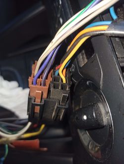 Nie działają przednie głośniki w audi a3 8p.