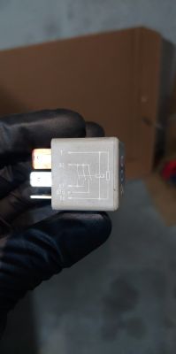 Audi 100 C4 2.0E AAD Nie działa pompa paliwa po renowacji kabli