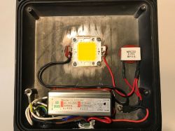 Naświetlacz LED 20W - naprawa i modernizacja Naświetlacz LED 20W - naprawa i modernizacja