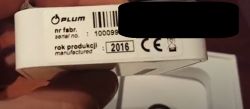 Sticker with serial number on PLUM device; number starts with 100.