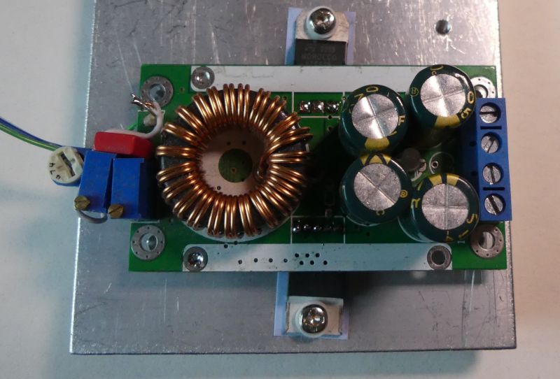 Lepsze chłodzenie modułu przetwornicy DC/DC na XL4016 Lepsze chłodzenie modułu przetwornicy DC/DC na XL4016