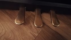 Podłączenie pedału wtyczki DIN 5 do pianina TG8815