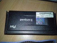 Intel Pentium II + jakiś klocek od intela - proszę o wycenę i rozpoznanie.