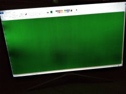 SAMSUNG UE40K5500AW - Przyciemniony ekran z plamami SAMSUNG UE40K5500AW - Przyciemniony ekran z plamami