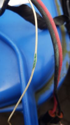 BMW E61 525i: Jak sprawdzić działanie wentylatora chłodnicy? Kontrola napięcia na pinach