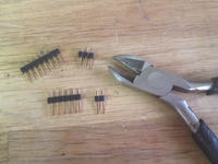 Zegar biurkowy w stylu Space Invaders