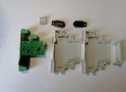 Wnętrze przekaźnika bistabilnego BIS-411 + schemat