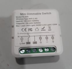 Mini Dimmable Switch FS-05R Mini Dimmable Switch model FS-05R with technical information on the casing.