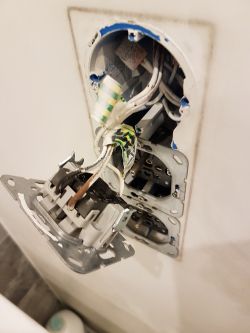 problem z podłączeniem wentylatora w łazience... problem z podłączeniem wentylatora w łazience...