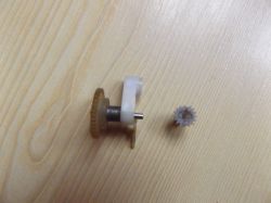 Magnetofon Technics RS-TR555 - Pęknięte koło zębate