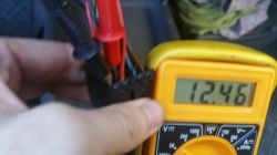 JVC KD-LH70R - Nie działa. Brak reakcji na włożenie wtyczki ISO.