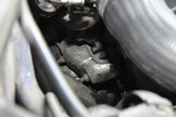 Skoda octavia I 1.9 TDI 110 KM - Łapa silnika oderwała się od mocowania.