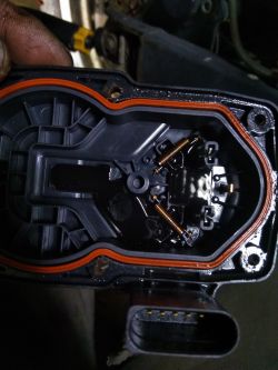 Montaż i sterowanie przepustnicą wydechu VAG nr 5Q0253691H z bypass'em