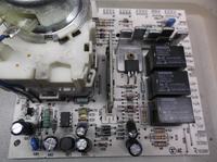 WHIRLPOOL AWM 8062 - Nic nie wyświetla, blokada trzyma