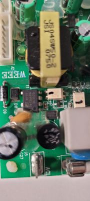 Jak naprawić bieżnię York T103? Po wymianie bezpiecznika pojawia się błąd E1.