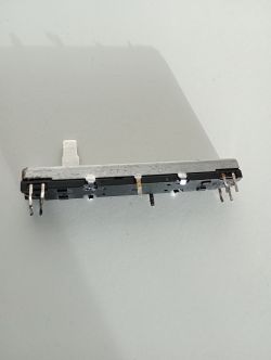 Źródło potencjometru suwakowego 50k ohm, 60x8mm do BOSS BR-8
