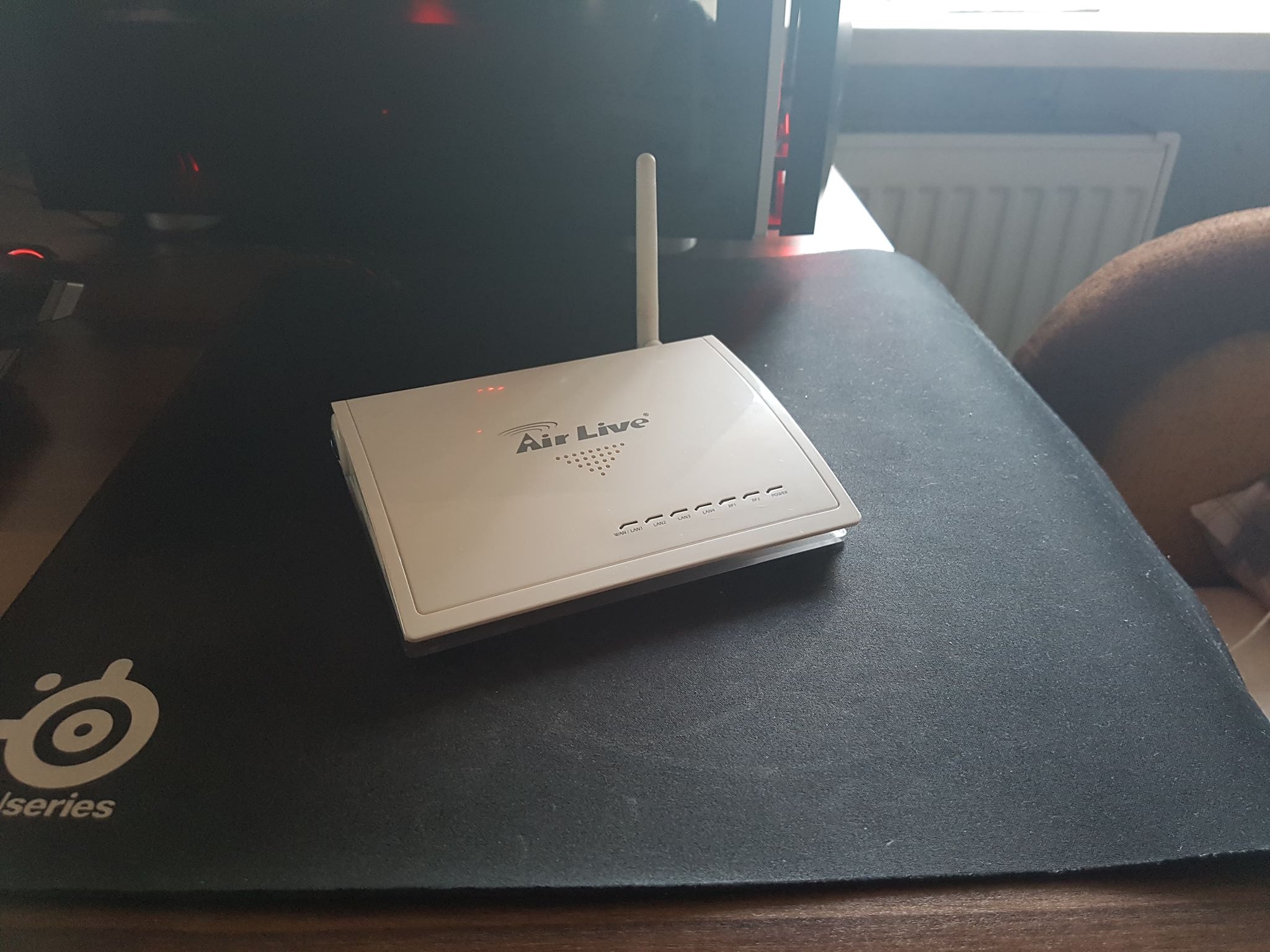 Zwiększenie zasięgu wifi w domu; nowy i stary router ---> zastosowanie ...