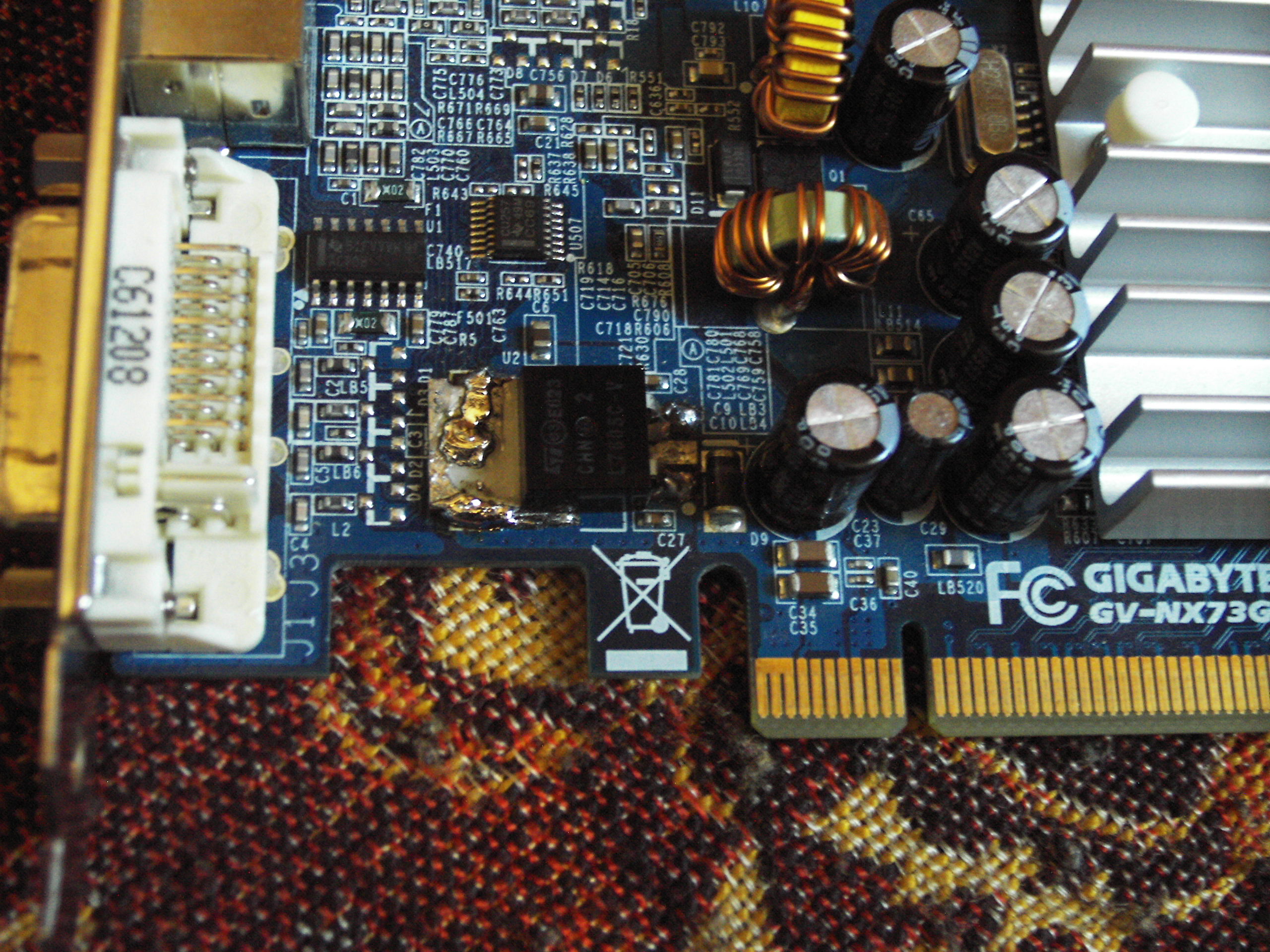 Karta graficzna Gigabyte 7300GS jaki był oryginalnie układ