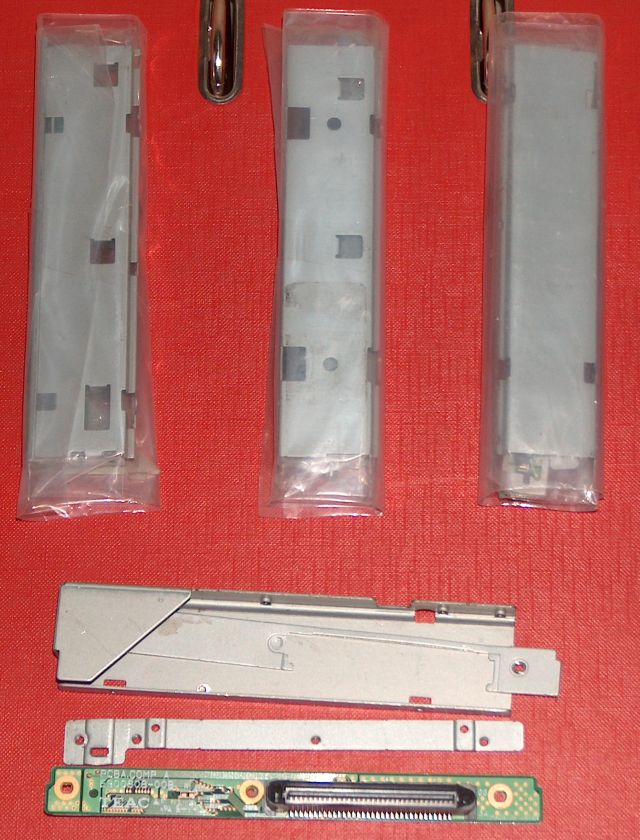 Compaq Armada M-700.Jak zamontować napęd CD multibay?
