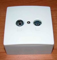 Schemat instalacji: Cyfrowa TV + Internet + Analog UPC Schemat instalacji: Cyfrowa TV + Internet + Analog UPC
