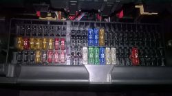 Understanding Fuse Box Variations in 2005 VW Golf V Plus 1.6 FSI (BLF) - VIN Specific