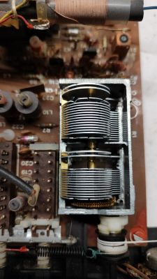 Interior of an old Polish radio receiver UNITRA Sniezka R-207 Interior of an old Polish radio receiver UNITRA Sniezka R-207