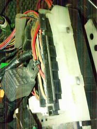 identyfikacja kostki w skrzynce bezpieczników escort