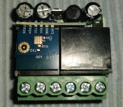 Interior of Gerier WiFi Switch with CB2S Module Close-up of the interior of a 2-channel Gerier WiFi switch, showing the CB2S module.