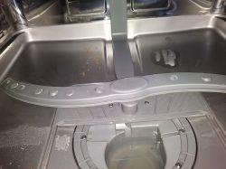 Rust spots on cutlery - causes and solutions when washing in the dishwasher