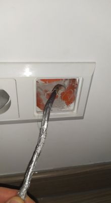 Jak naprawić uszkodzony kabel koncentryczny? Chcę zamontować Internet UPC.